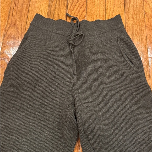 Green Ribbed Pants - Picture 4 of 4